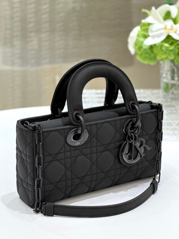 DIOR Master quality Handbag