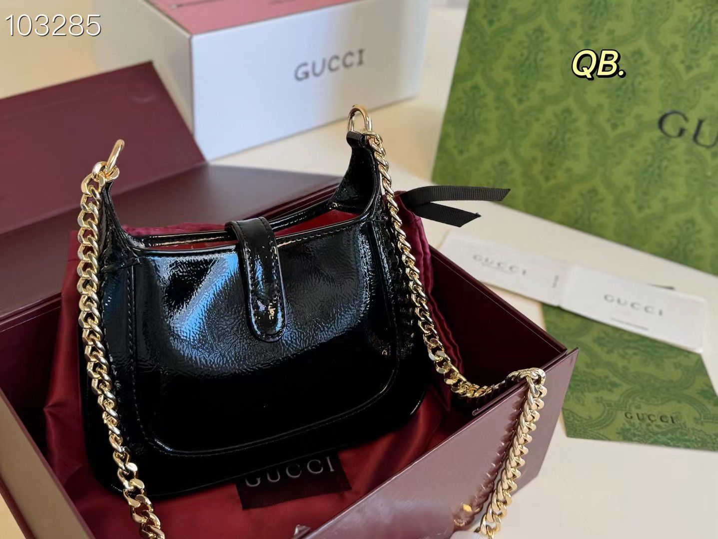 Gucci Chain Shoulder Bag